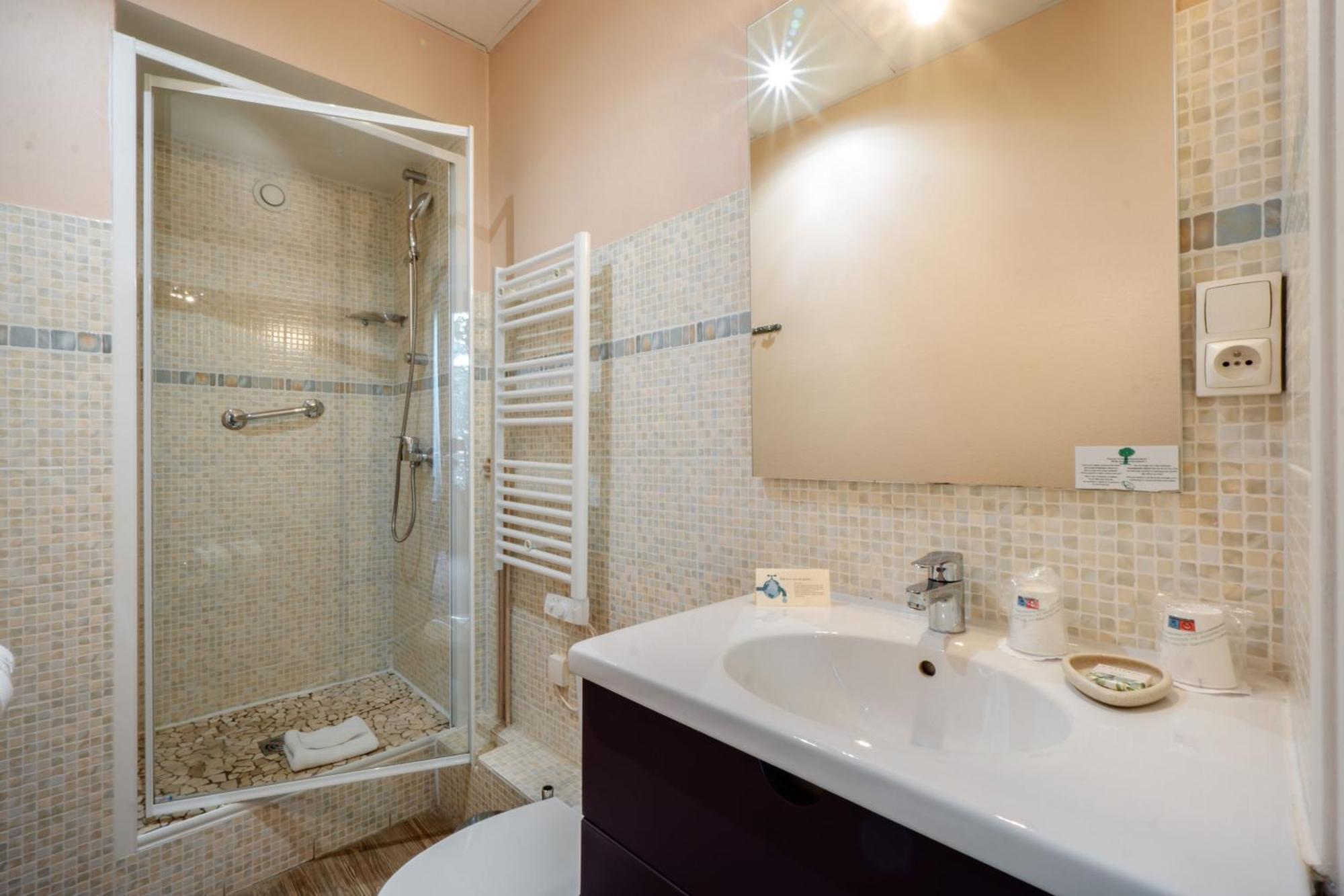 Hotel Gallia Aix-les-Bains Buitenkant foto